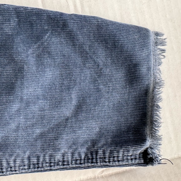 ABERCROMBIE & FITCH CORDUROY JEAN. MID RISE SUPER SKINNY, SIZE 27, RAW HEM. GUC - Picture 7 of 13